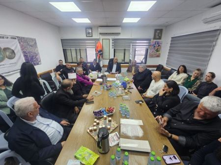 مجلس كفرياسيف المحلي يستنكر سلوك شرطي ضد مواطن والرئيس